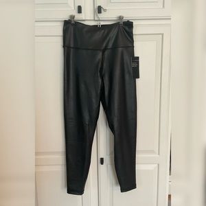 90 Degree by Reflex Black Faux Leather Lady Love Leggings size Large NWT